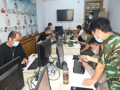 互聯網+插上的翅膀 用腳也能奏響自強音符，開網店年入10萬